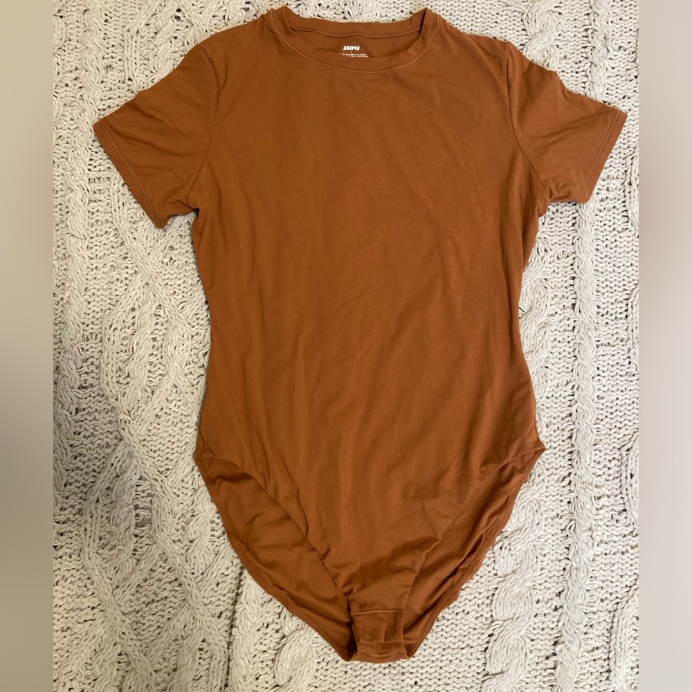 Skims bodysuit - Like New - size large
